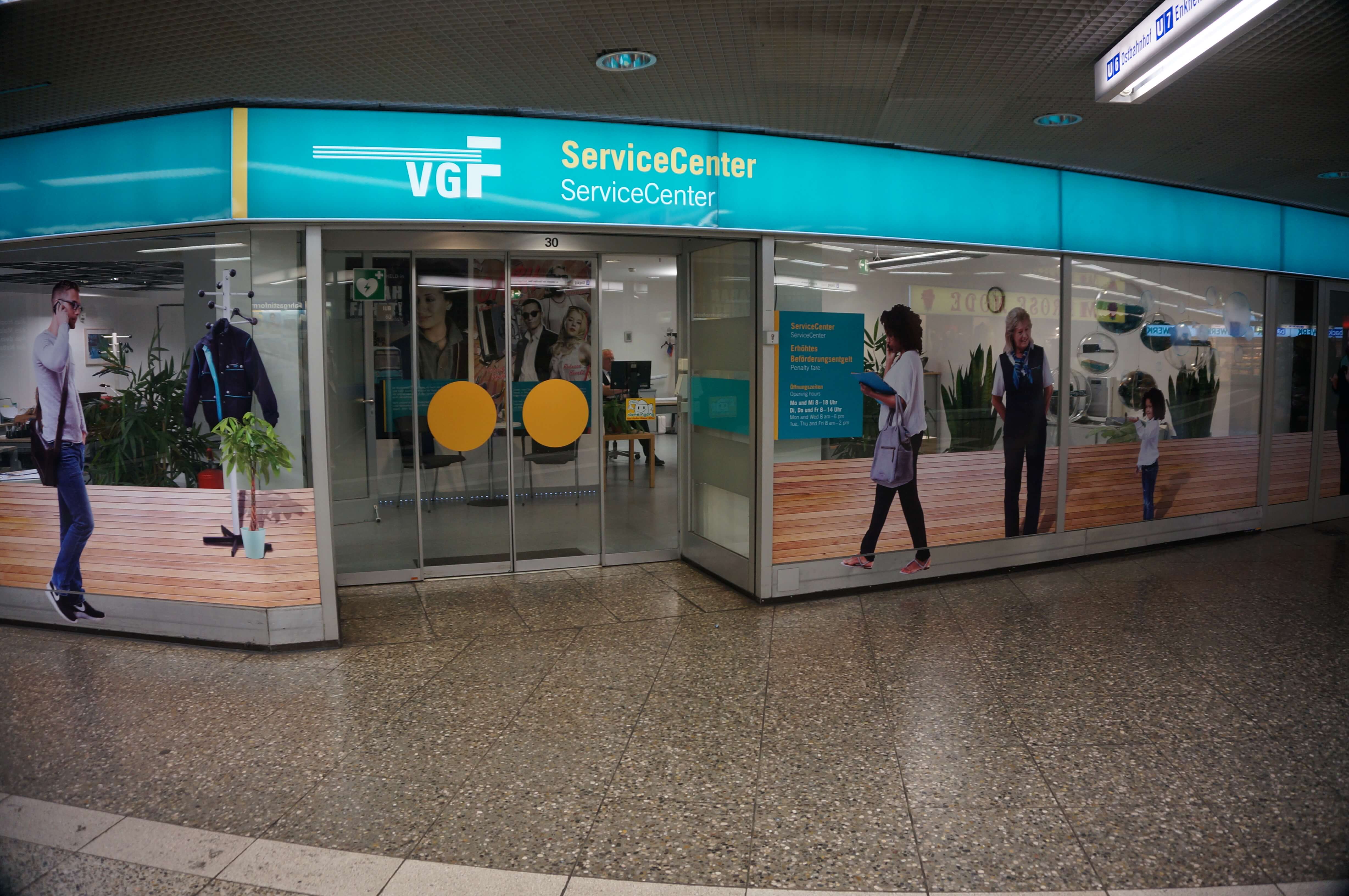 ServiceCenter von außen